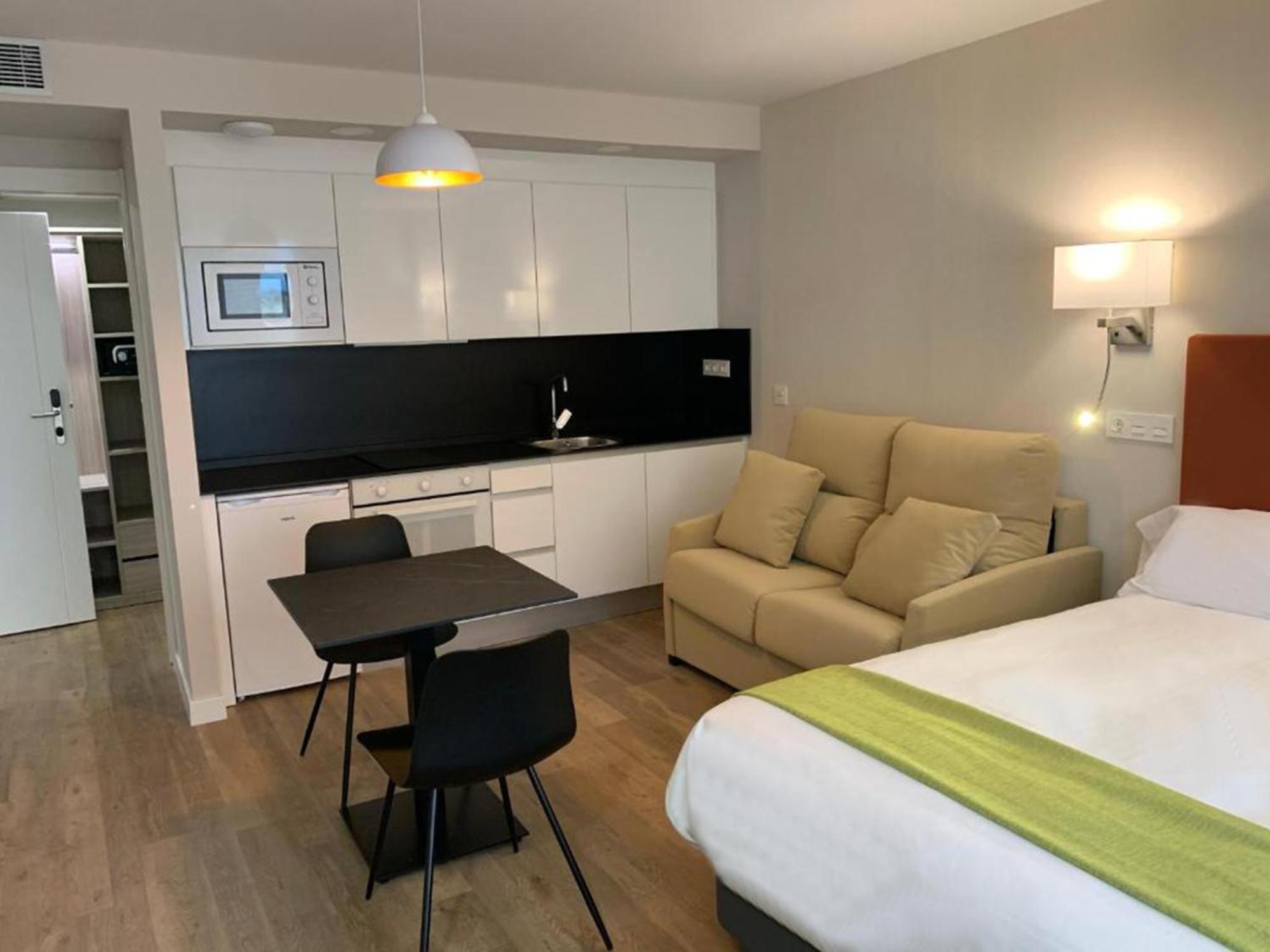 Aparthotel Essenzia De Castilla 阿兰达德杜洛 外观 照片